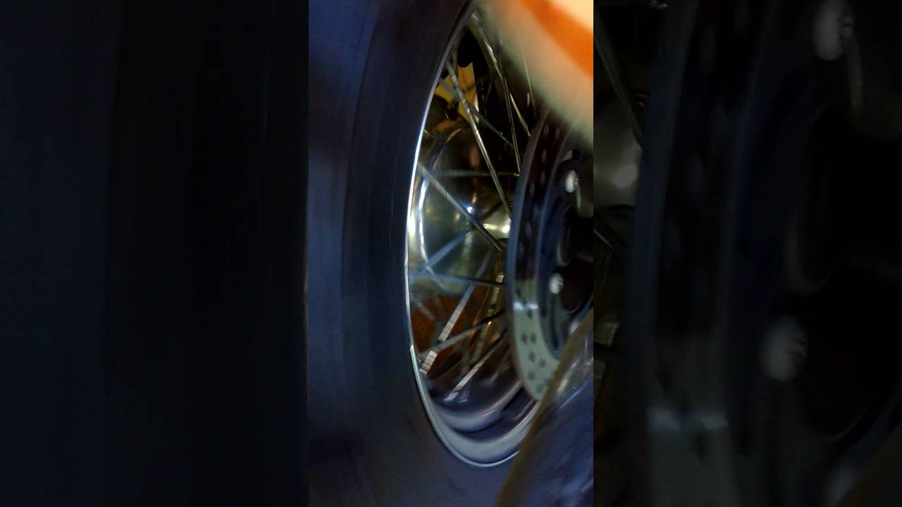 drag star 1100, скрип заднего колеса - YouTube