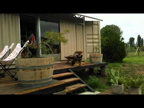 Las mendocinas que hacen casas con contenedores