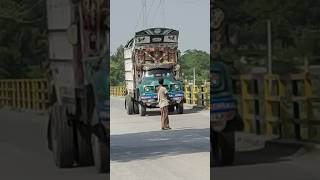 Street Begging on China Pakistan Shahra e Resham Road | Street Begging a safety risk