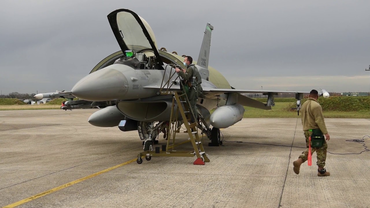 Gli F-16 americani del 31st Fighter Wing di Aviano si addestrano a Rivolto