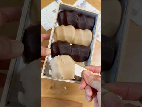 white and black sweet mochi Introduce Japanese Traditional Candy Souvenir #shorts #japan #asmr @decocookie