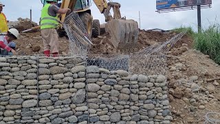 Muros de contencion para nivelar terreno.