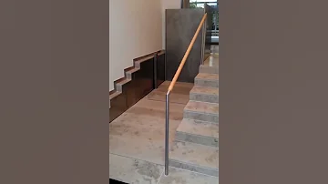 Stepless By Guldmann Model C SLP22 Combined Platform Lift And Stairs Going Down 