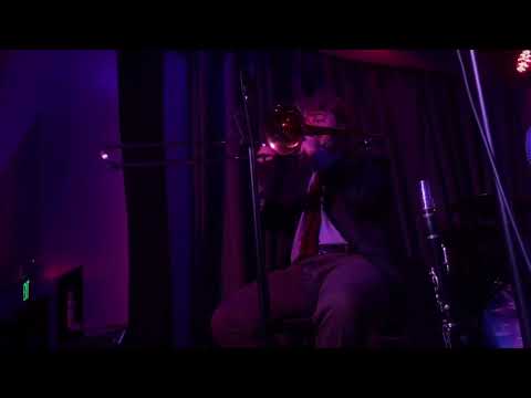 Silver Bell Jazz Band “That's A Plenty”
