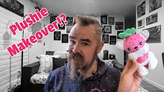Customizing @MoriahElizabeth Mystery Plushies!