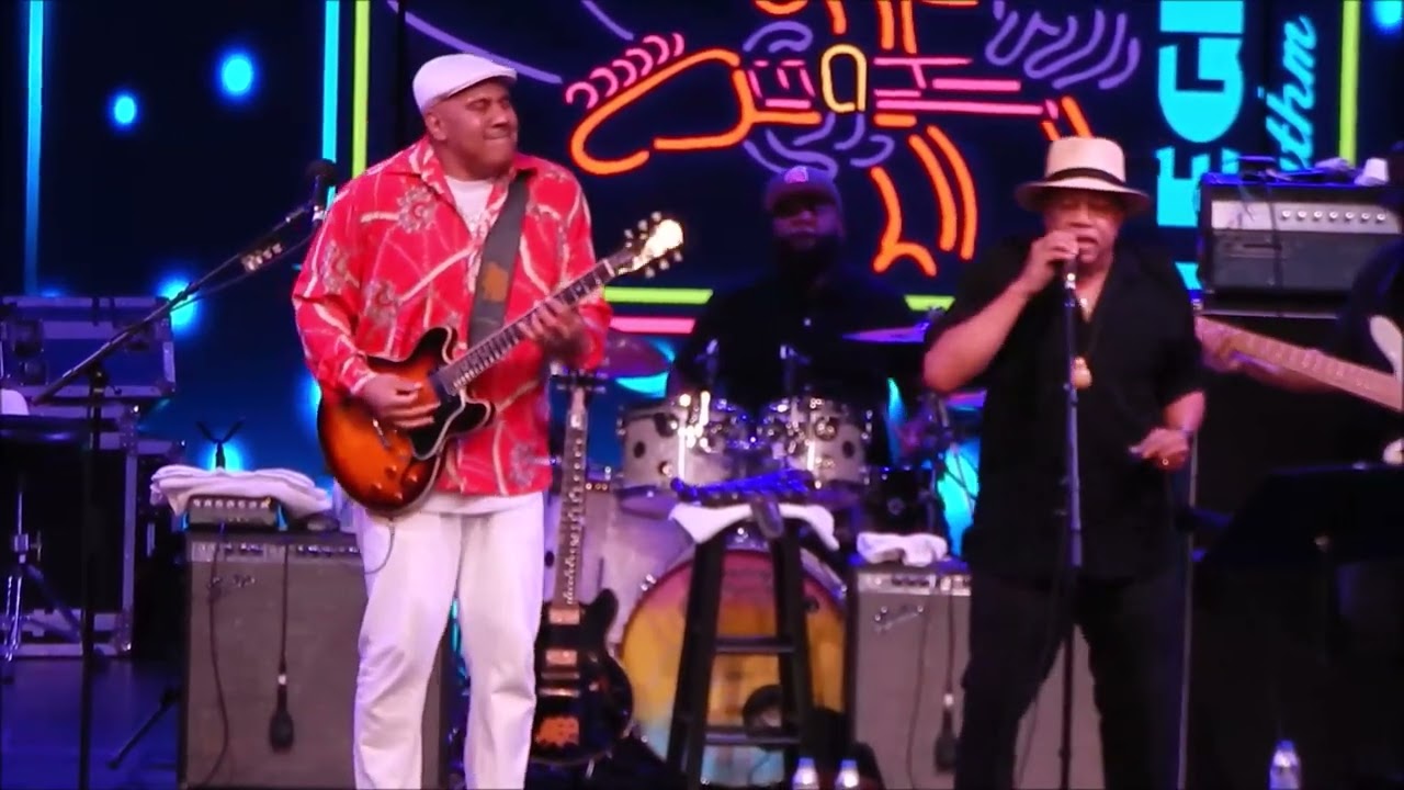 Chicago Plays the Stones - Ronnie Baker Brooks & Billy Branch