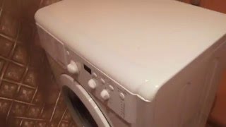 Чистка фильтра стиральной машины Indesit IWSD 61051(Чистка фильтра стиральной машины Indesit IWSD 61051 чистка фильтра стиральной машины индезит стиральная машина..., 2016-01-12T22:51:39.000Z)