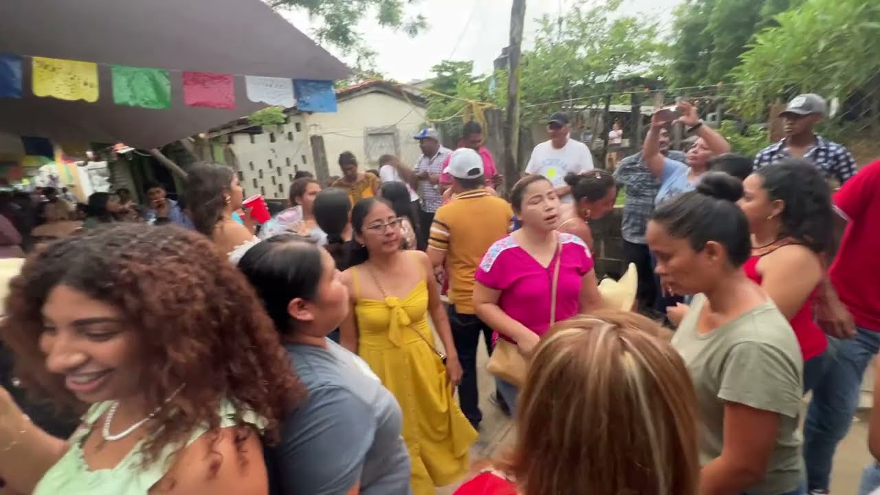 Así se baila en Cuajinicuilapa Guerrero con Los Del Sabor 2