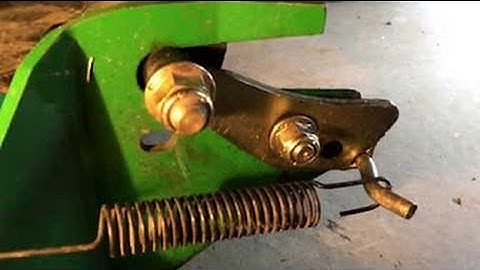 John Deere 1026R: Mower 60D AutoConnect Mower - Issues And Corrections. Part 1 of 2