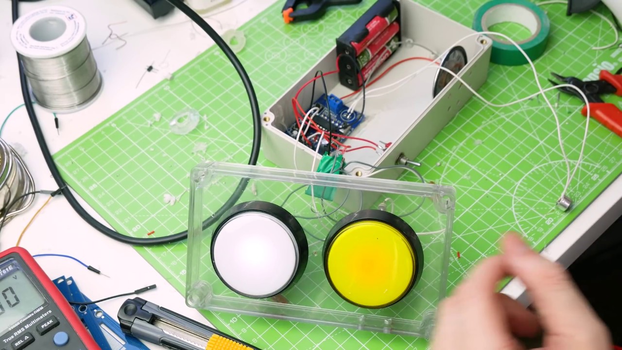 Talk Box: ISD1820 voice recorder