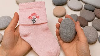 Look What I Did With Socks And Pebbles 2 Diy Ideas.