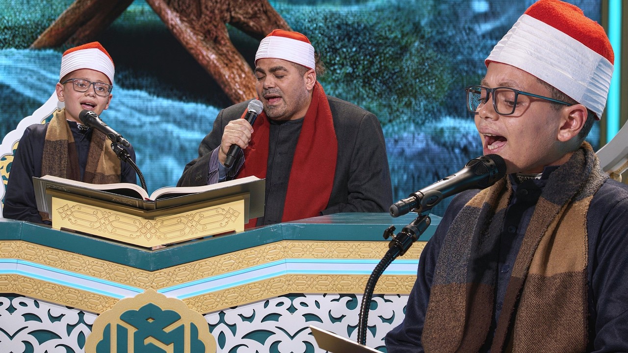 المصري المعجزة دخل عليه والده أثناء تلاوته وتنافس معه في مسابقة العميد ! السيد عزت السيد راشد