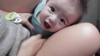 たかいたかいが大好きな6ヶ月の赤ちゃん。