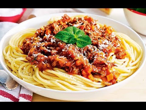 SIZZLE: How to make spaghetti Bolognese - YouTube