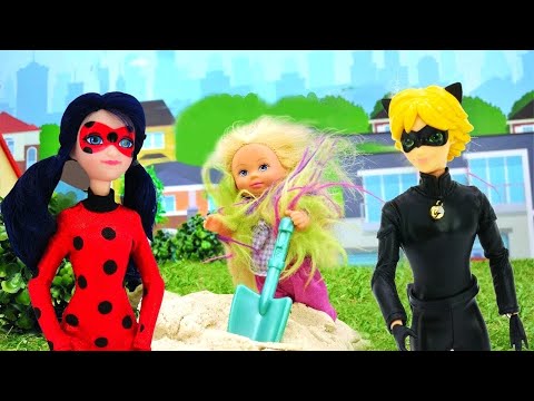 Miraculous lady noire mister bug multi mousse  Disney barbie dolls,  Miraculous, Miraculous ladybug