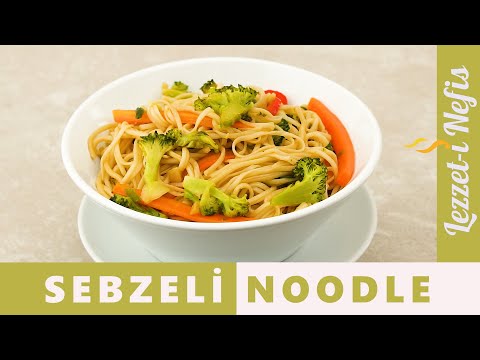 Sebzeli Noodle Nasıl Yapılır? Refika'nın Mutfağı'nın Uzak Doğu Usulü Noodle tarifini denedik.