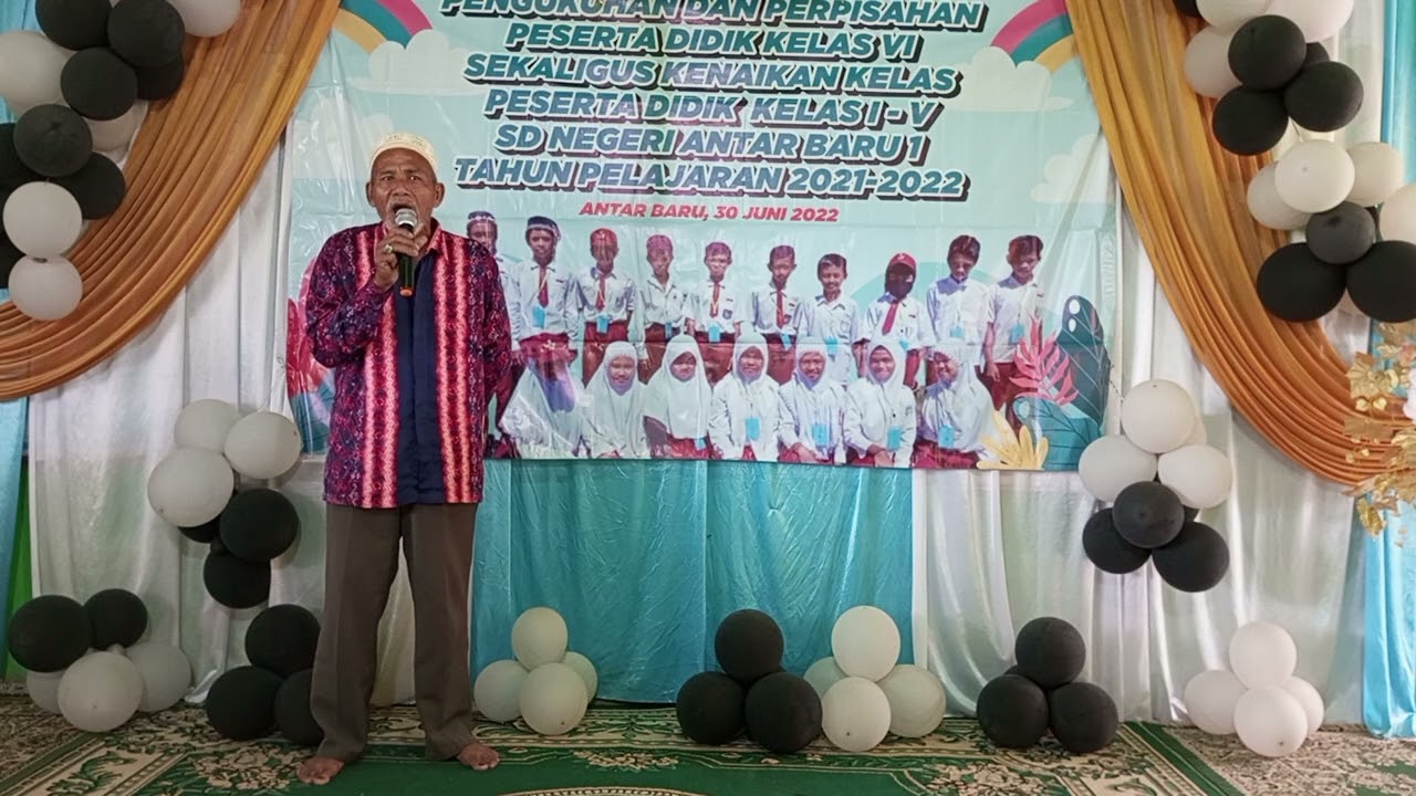sambutan Komite sekolah SDN Antar Baru 1 pada acara perpisahan