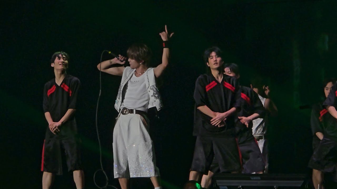 2025.11.22 Yangyang WayV - Frequency - NO Way OUT in Hongkong