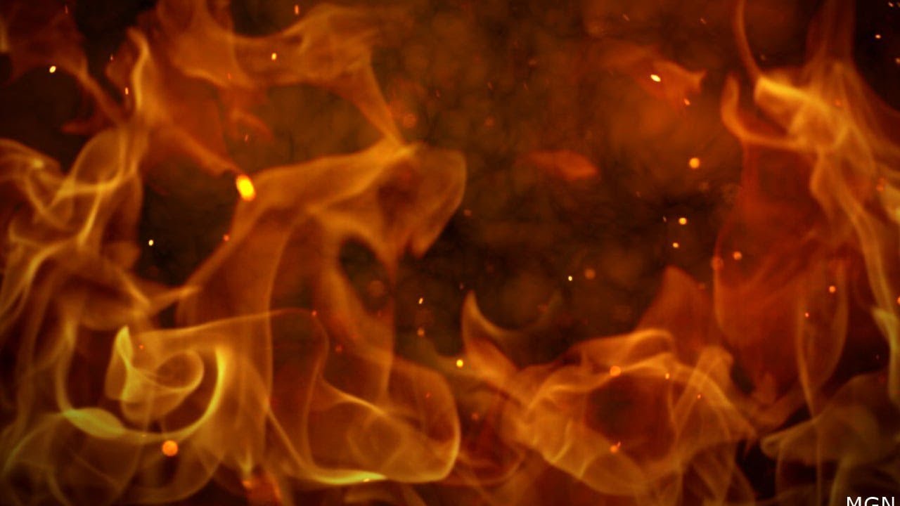 Crews battle fire at Omaha storage warehouse - YouTube