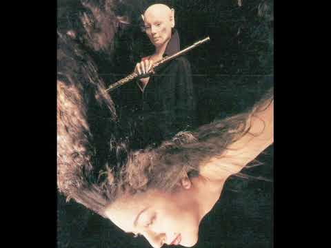 山本邦山 - 旅ゆく者よ「悪魔が来りて笛を吹く / 主題歌」 - YouTube