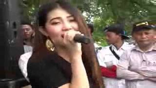 Via Vallen   Sayang Versi Indonesia   OM Sera Live Demak Jawa Tengah 26 November 2015