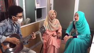 Raden Syifaa & Geea | Sholawat versi Alone - Alan Walker (Aleehya)
