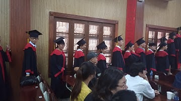 nhận bằng thạc sĩ