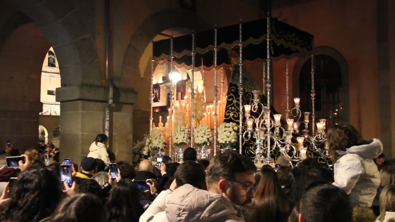 Esperanza de Avila pasando su arco 2025