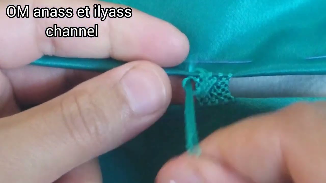 بغيتي تخيطي جلابة البرد بالراندة  وحرتي  جبت ليك راندة خفيفة غير بثلاث غرز  وكتجي رائعة