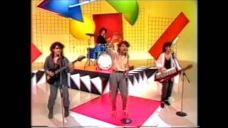 Pseudo Echo  performing 'Don't Go' on Hey Hey It's Saturday 1985