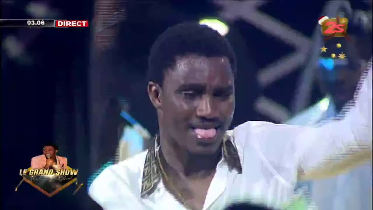 DU JAMAIS VU, WALLY SECK REINTERPRETE MAGNIFIQUEMENT SA CHANSON YOBANTE | BAL DES FARAMAREEN