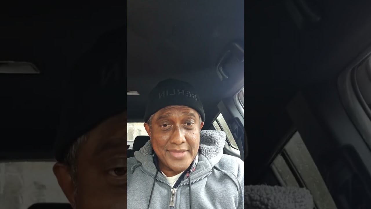 Hlaing Win is live060325 E show