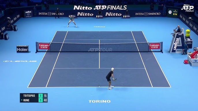 Carlos Alcaraz vence Andrey Rublev e se mantém vivo no ATP Finals