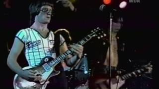 Earth Quake - Street Fever Rip Gary