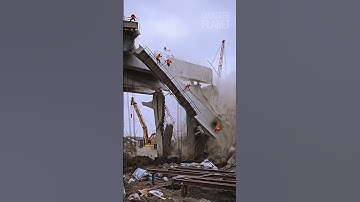 Bridge Collapse Caught on Camera!