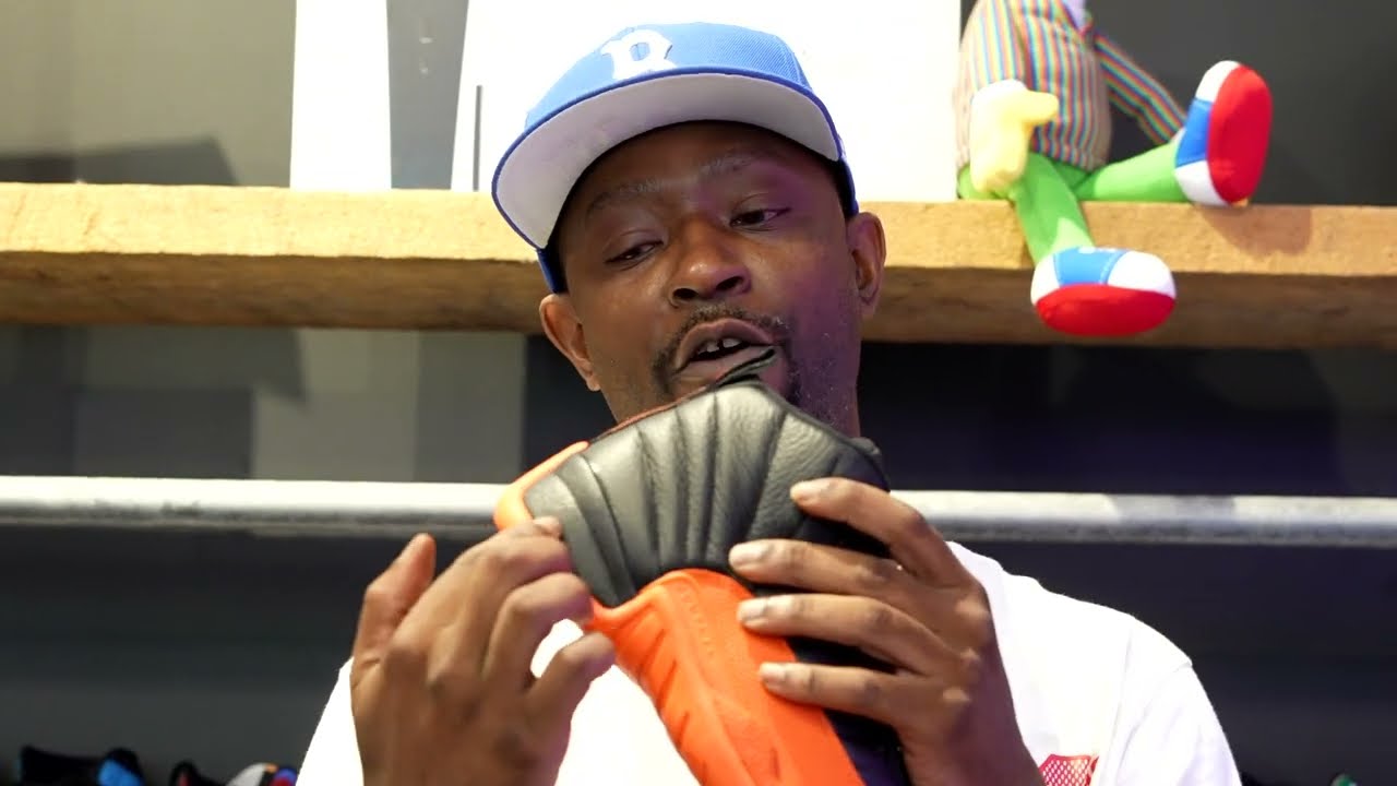 Jordan 12 "Brilliant Orange" Shoe Unboxing & Review 