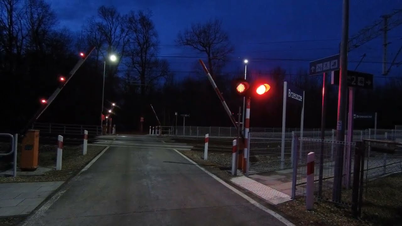 [4K] Przejazd kolejowy #Brzeszcze #2 ul. Kolejowa, Polish Railroad crossing, 踏み切りポーランド