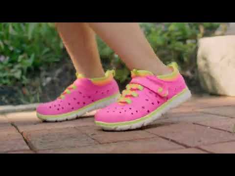 Stride Rite Made 2 Play Phibian Sneaker Sandal Water Shoe Reviews
