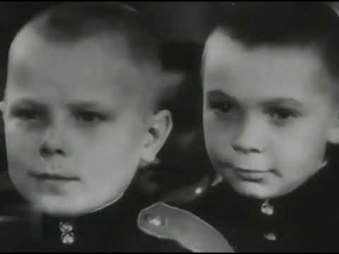Видео: Суворовцы с орденами и медалями за героизм в боях во время Великой Отечественной войны. Suvorovtsy