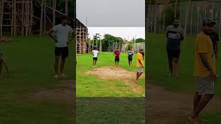 Foreigner plays Cricket with Friendly Indians. ??