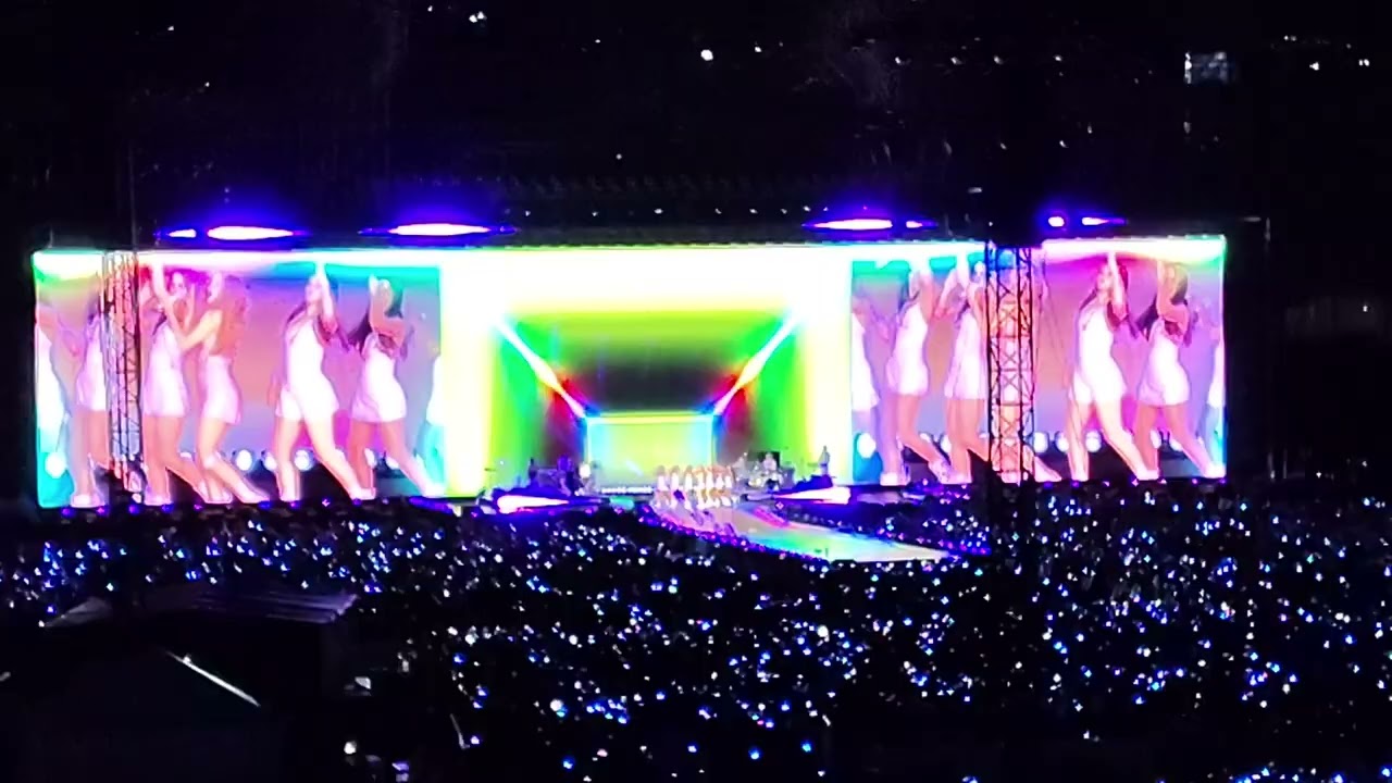 Las de la Intuición Live Shakira El Salvador 2026