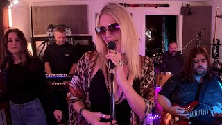 'I'm Outta Love' (Anastacia) by Sing it Live