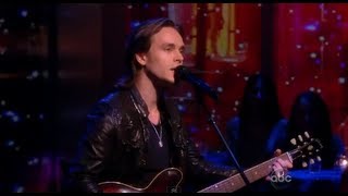 Miniatura de vídeo de "Nashville Cast: Jonathan Jackson on The View - Performs 'Twist of Barbwire'"