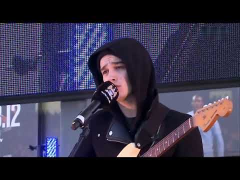 The 1975 - Settle Down (Live In Manchester 2013)