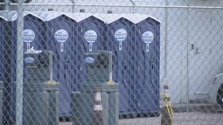 USPS water leak forces Houston postal workers to use porta-potties for days