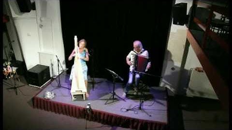 I am  (copyright Hadewyn Post)