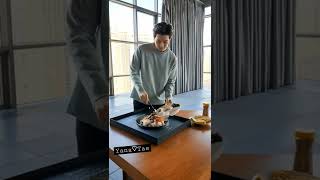 BTS 💜 Dynamite 🧨 1B Spotify plaque ❤️❤️😘