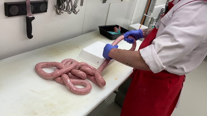 Mise en boyaux de la saucisse 