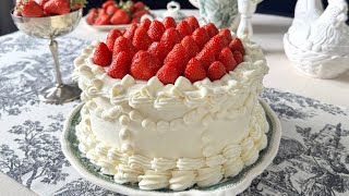 видео: Літній ТОРТ ПОЛУНИЦЯ-БАЗИЛІК у стилі ламбет! Повітряний, ніжний торт, що просто тане у роті картинка: Літній ТОРТ ПОЛУНИЦЯ-БАЗИЛІК у стилі ламбет! Повітряний, ніжний торт, що просто тане у роті