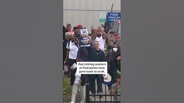Striking autoworkers reach tentative agreement with Ford #shorts